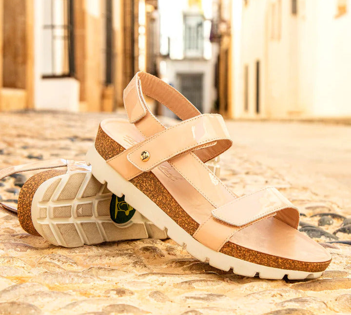 Looks femeninos con sandalias blancas: ¡Inspírate!