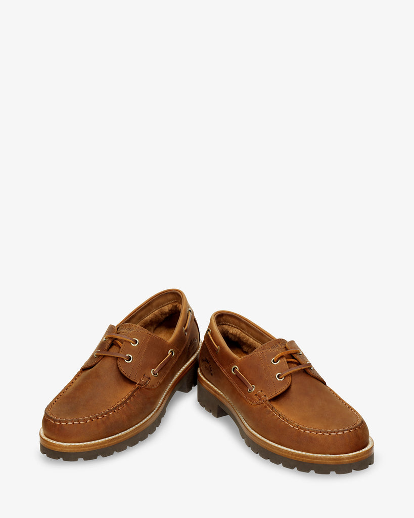 Boat Igloo náutico de piel con forro interior de pelo natural. cuero