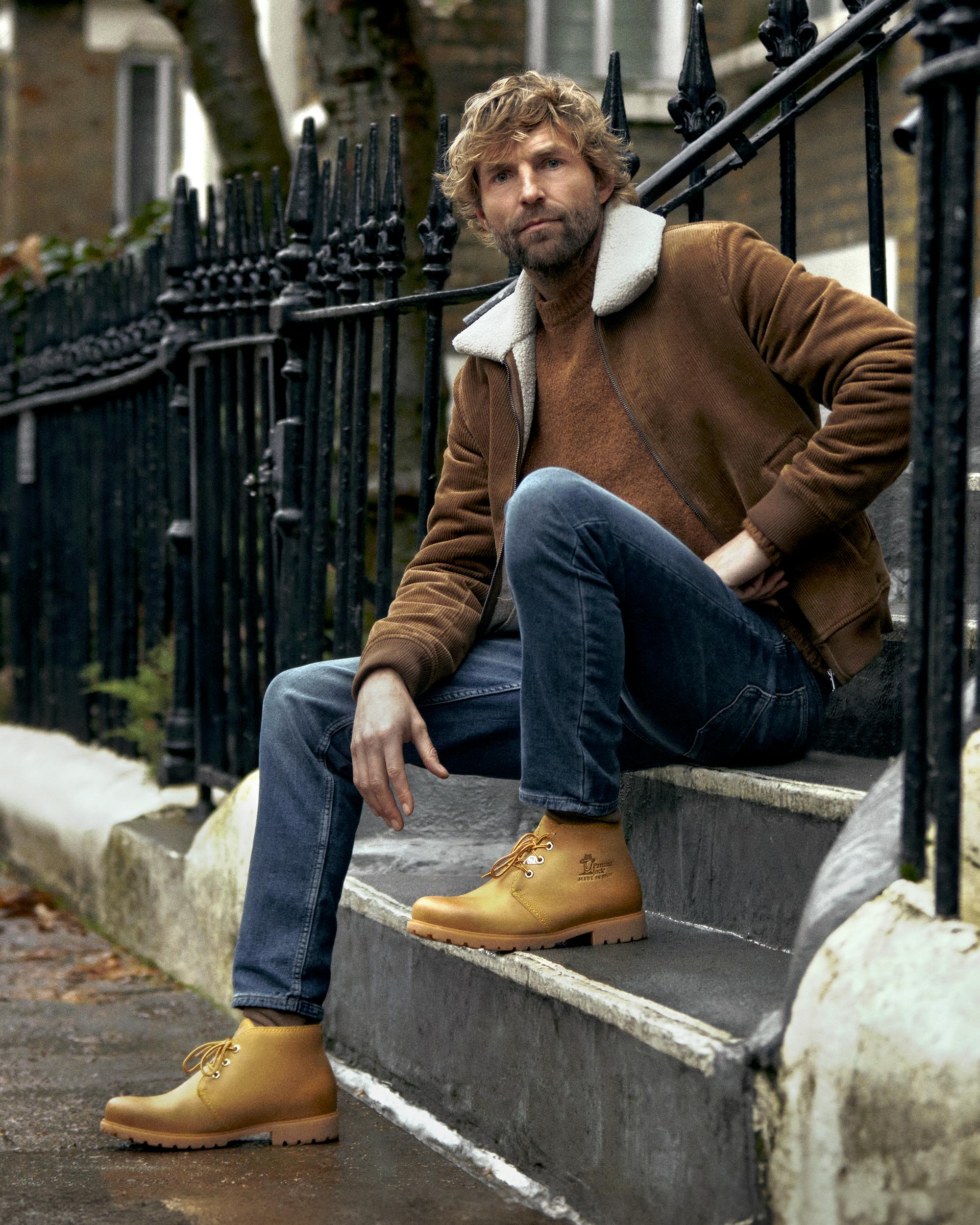 Waterproof panama jack top