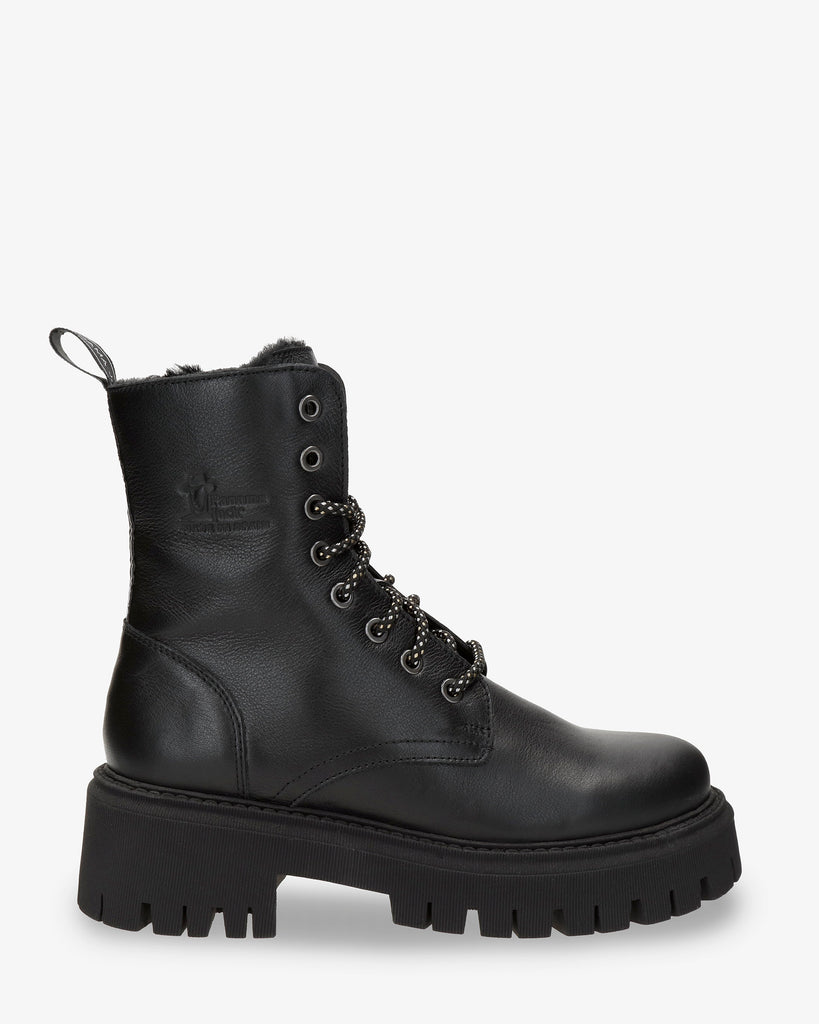 Carlyn botas de piel con forro interior de pelo. negro