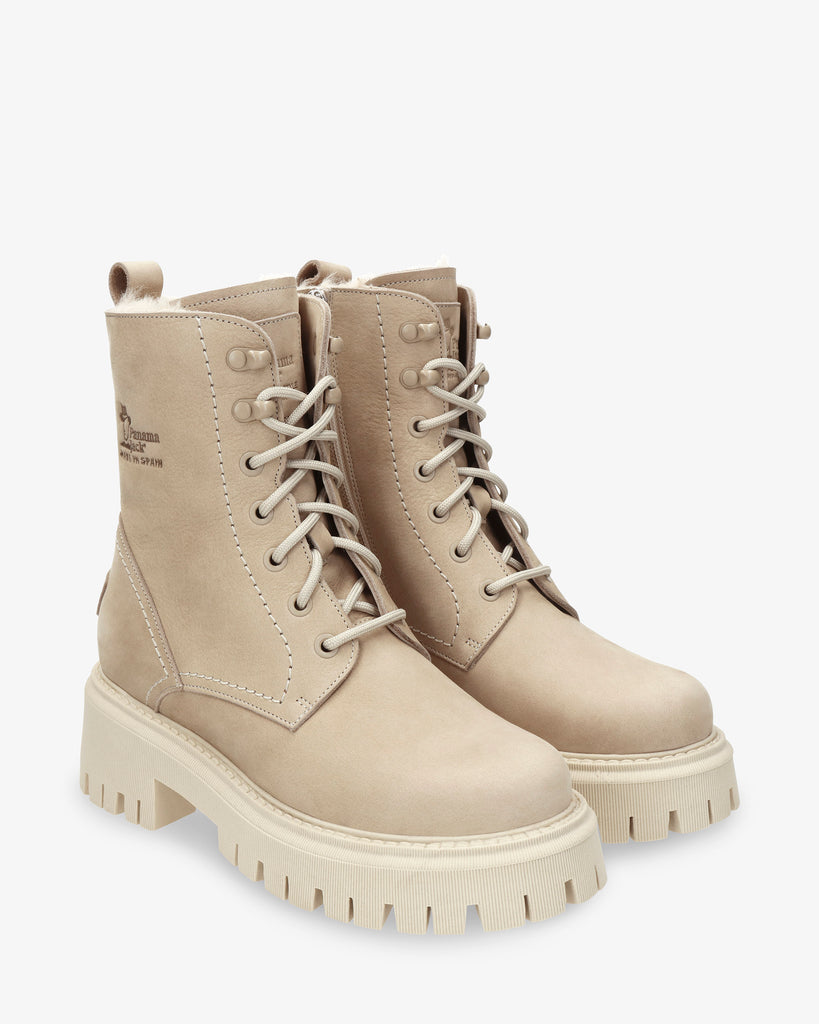 Farai botas de piel con forro interior de pelo. crudo