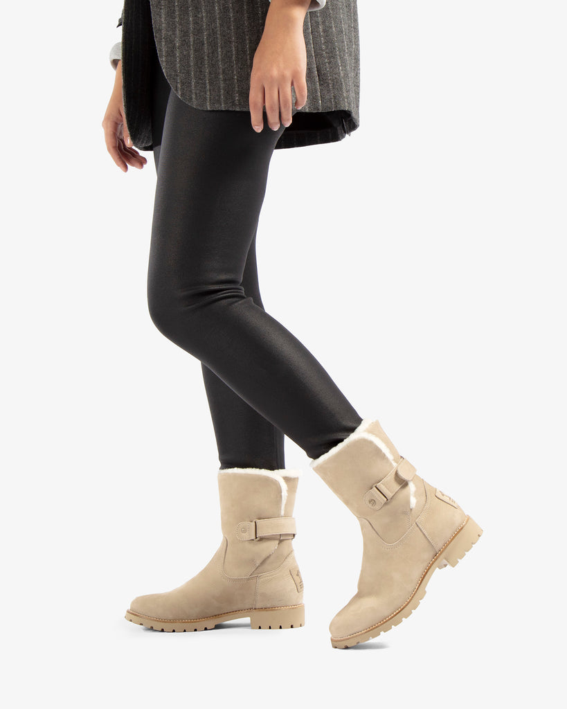 Felia Igloo Trav botas de piel con forro interior de pelo natural. crudo