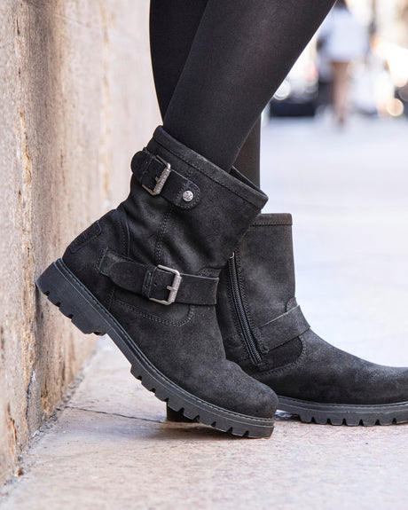 Felina botas de piel con forro interior de piel. negro