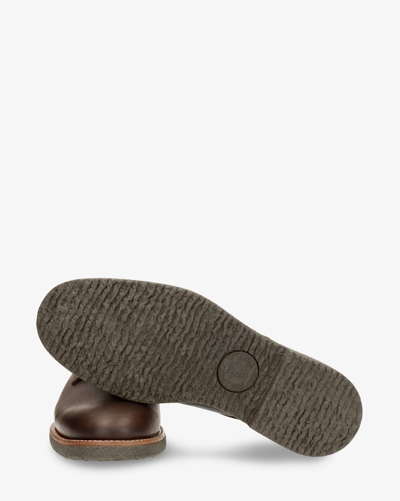 Gante zapatos de piel con forro interior de piel. castaño