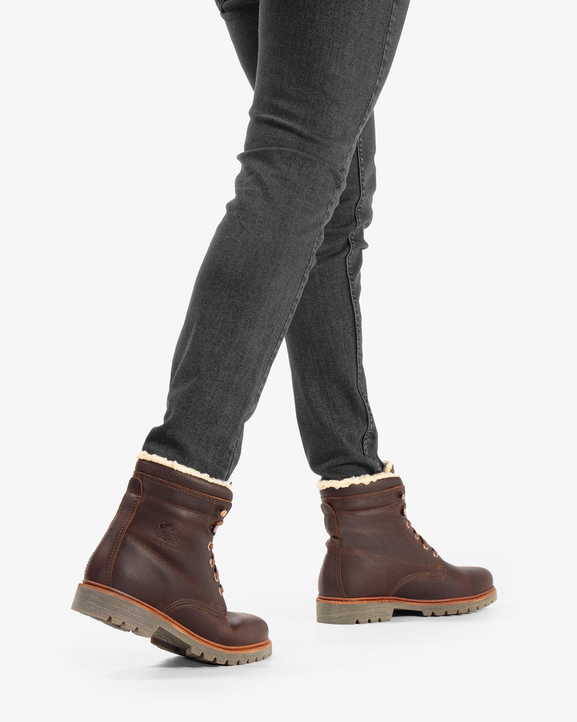 P03 Aviator botas de piel con forro interior de algodón. castaño